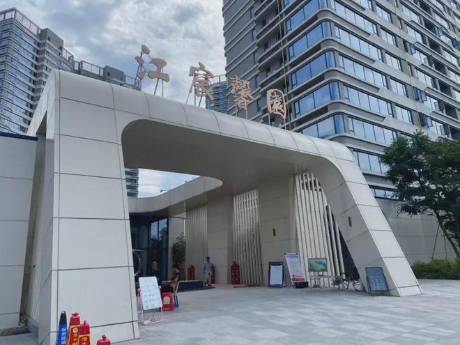 龙湾知名安置房曾被曝出事！如今