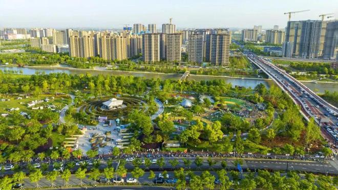 中建御璟园售楼处电线最新房价)价格-户型面积-小区环境(图8) 中建御璟园售楼处电线最新房价)价格-户型面积-小区环境(图8)