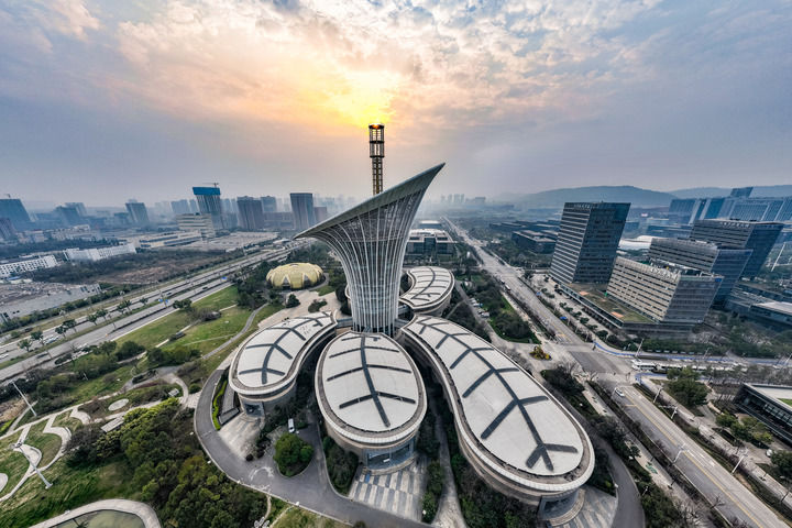新华深读|十个维度给新一轮中部崛起画像(图18) 新华深读|十个维度给新一轮中部崛起画像(图18)