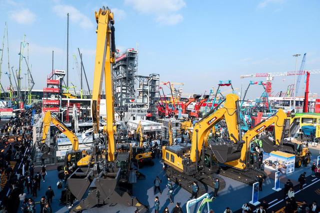 徐工集团bauma CHINA 2024惊艳亮相：展示中国工程机械的硬核实力(图6)