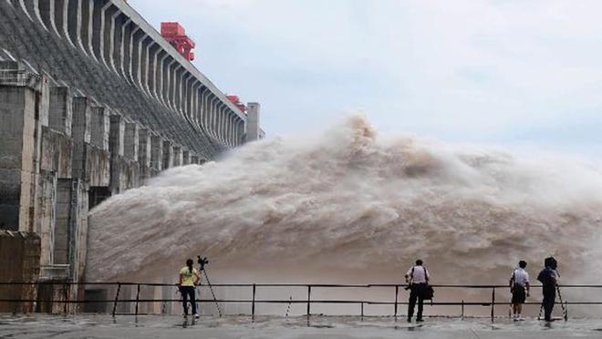 水泥寿命仅50年!国家2100亿建的三峡大坝难道很快就到年限了?(图11) 水泥寿命仅50年!国家2100亿建的三峡大坝难道很快就到年限了?(图11)